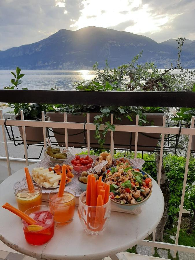 Villa Sul Lago Con Pontile Privato A Brenzone Sul Garda - Unique And Exclusive 외부 사진