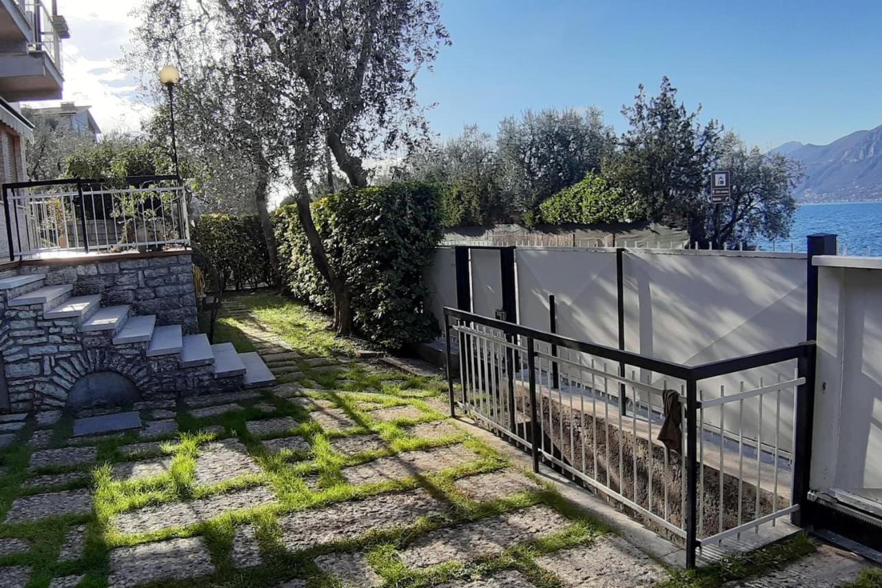 Villa Sul Lago Con Pontile Privato A Brenzone Sul Garda - Unique And Exclusive 외부 사진