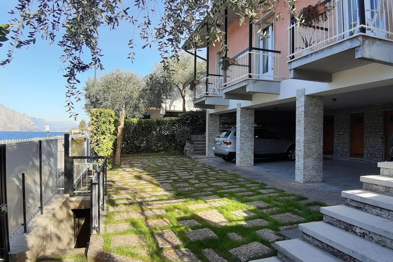 Villa Sul Lago Con Pontile Privato A Brenzone Sul Garda - Unique And Exclusive 외부 사진
