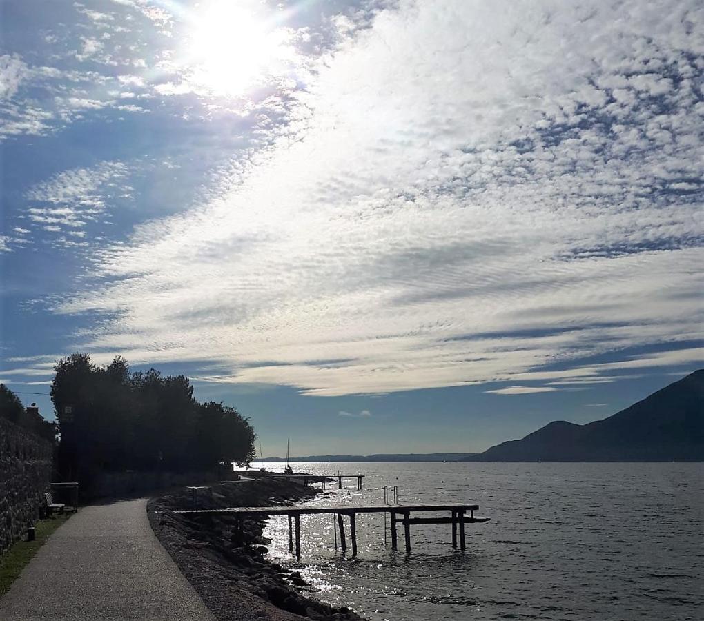 Villa Sul Lago Con Pontile Privato A Brenzone Sul Garda - Unique And Exclusive 외부 사진