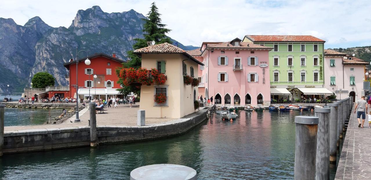 Villa Sul Lago Con Pontile Privato A Brenzone Sul Garda - Unique And Exclusive 외부 사진